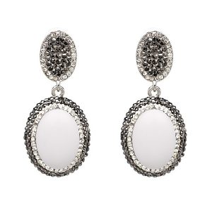 Elegant & White - Image 1