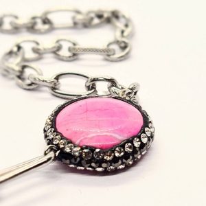NIO pink chain - Image 3